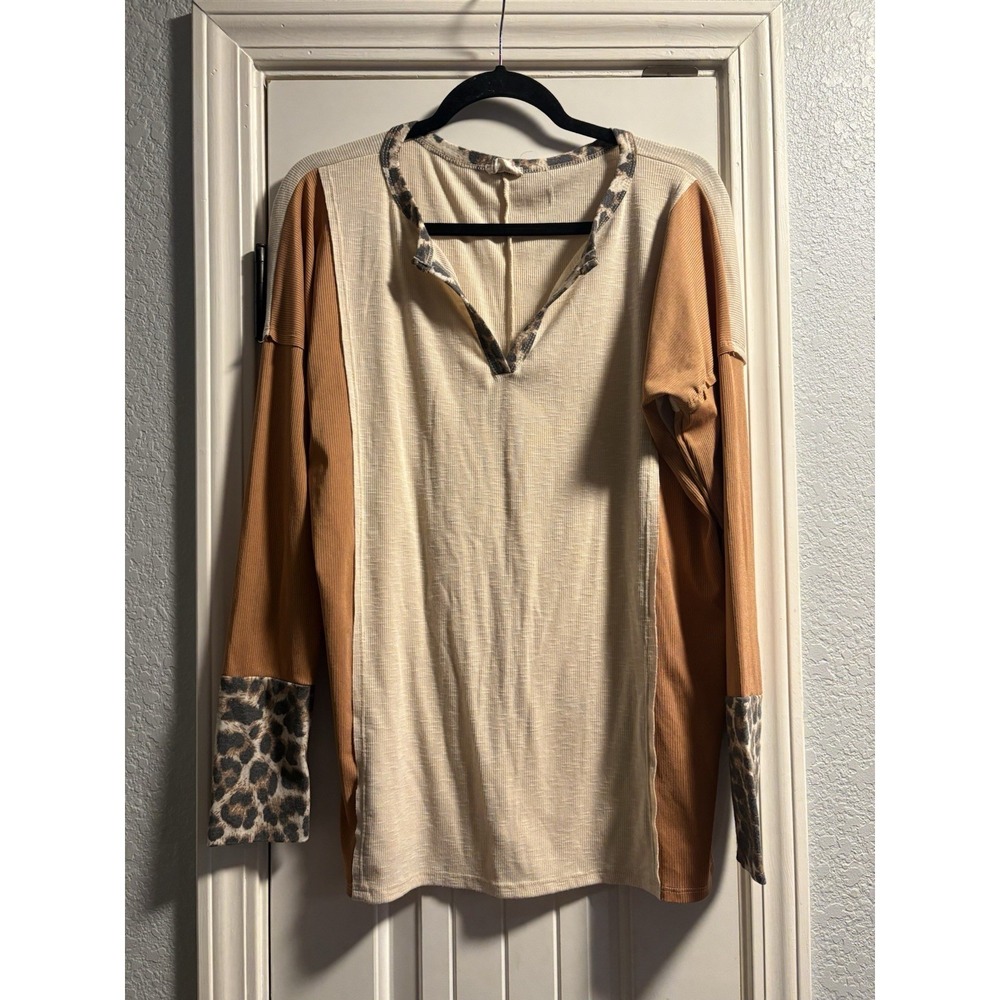 BiBi Colorblock Top Womens Size L Cream Camel Leopard Print Ribbed Long Sleeve